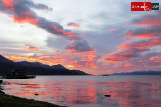 07:57 hs. Amanecer en el Fin del Mundo