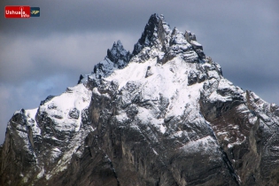 17:36 hs. Nieve de verano sobre el Monte Olivia