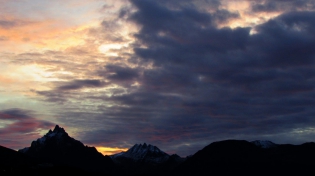 09:14 hs. el cielo fueguino