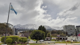 14:09 hs. martes de cimas nevadas