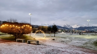 17:57 hs. La tarde en el Paseo de las Rosas