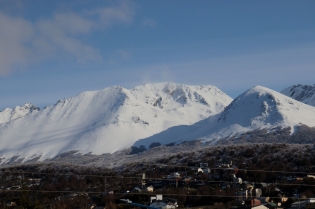 11:12 hs. Amanecimos con las cimas nevadas