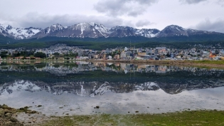 13:46 hs Ushuaia espejada