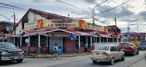 Se incendió el supermercado La Victoria