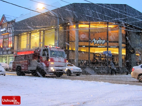  Los bomberos voluntarios reclaman en la San Martín