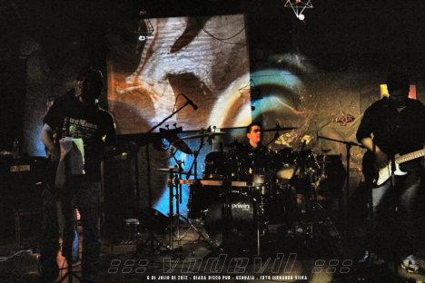 La banda local Vodevil sale de minigira intermunicipal